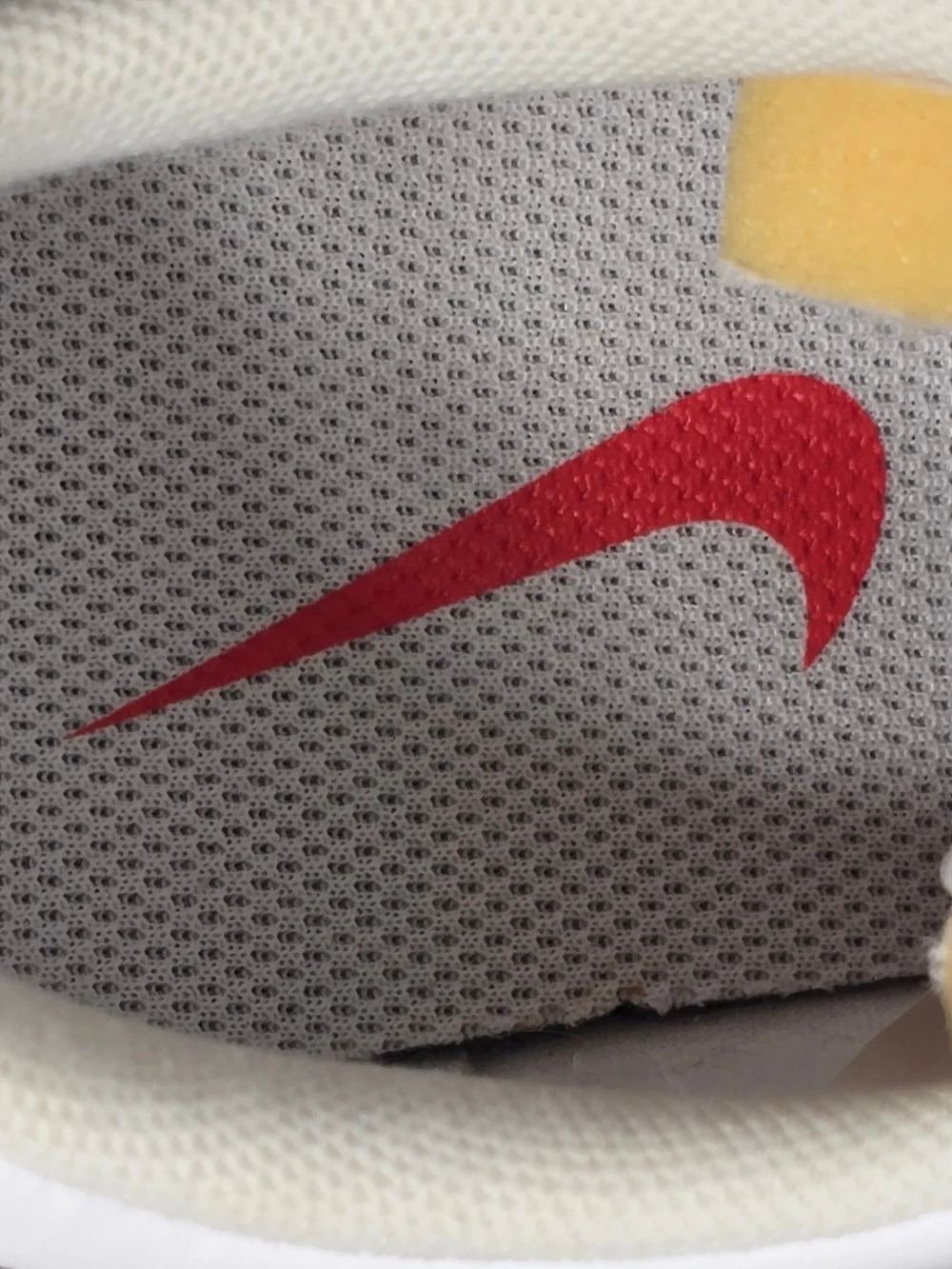 Nike Blazer Low Platform Women's 7 White Black Sail DJ0292-101 Sneakers USED